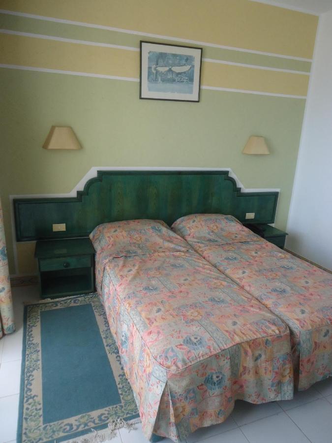Hotel Mezri Monastir Bagian luar foto