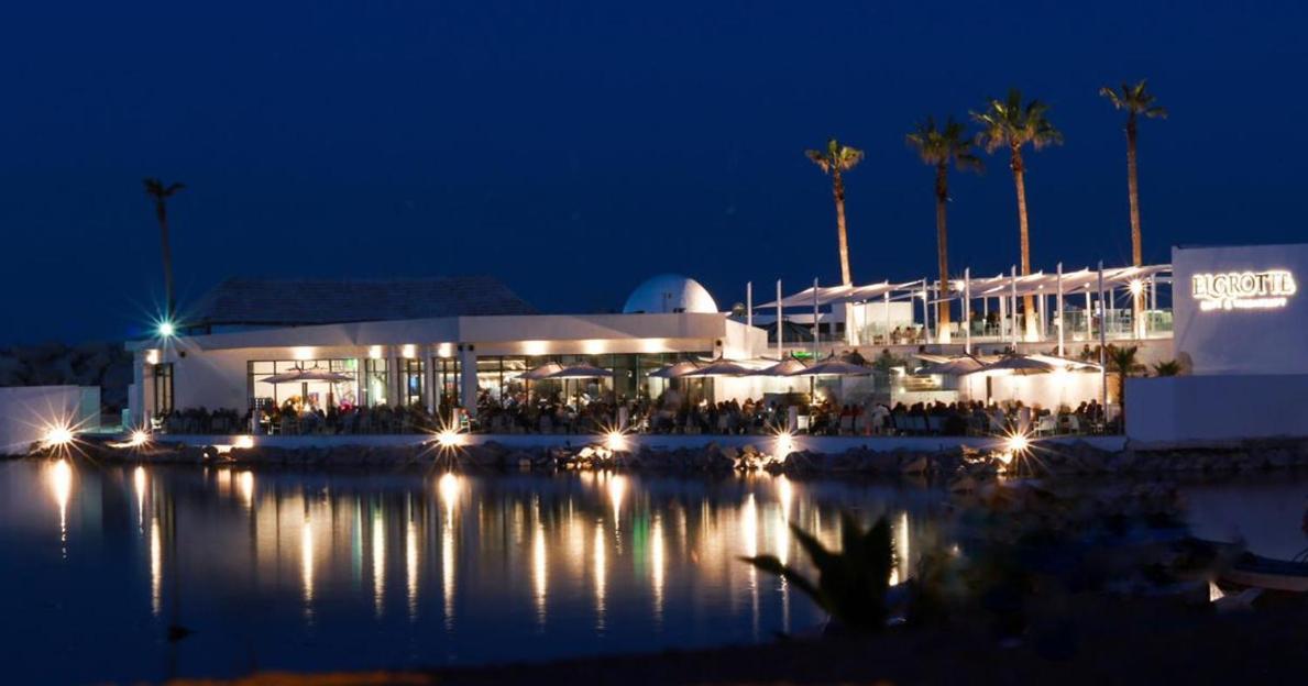 Hotel Mezri Monastir Bagian luar foto
